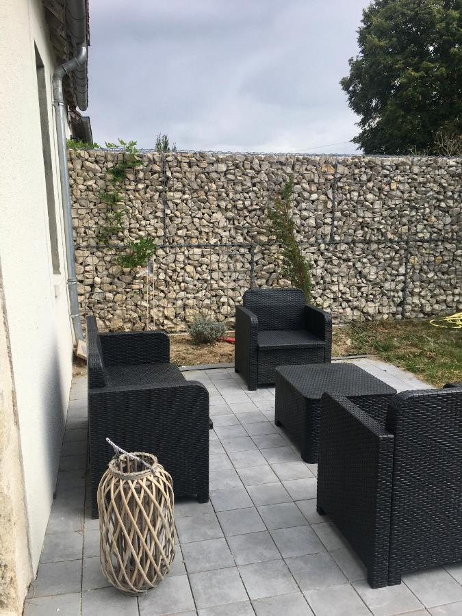 Huisseau-sur-Cosson Les Gites Du Val De Chambord מראה חיצוני תמונה